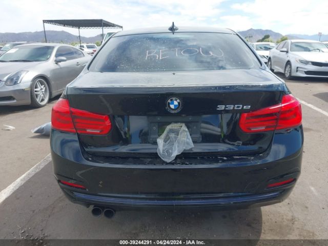WBA8E1C52JA159404 BMW 330e Iperformance
