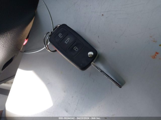 3VW2K7AJ6EM436484 Volkswagen Jetta 2.0l S