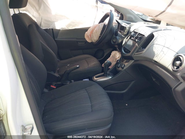 Chevrolet Sonic Lt Auto 2016 1G1JC5SH3G4112587 Image 5