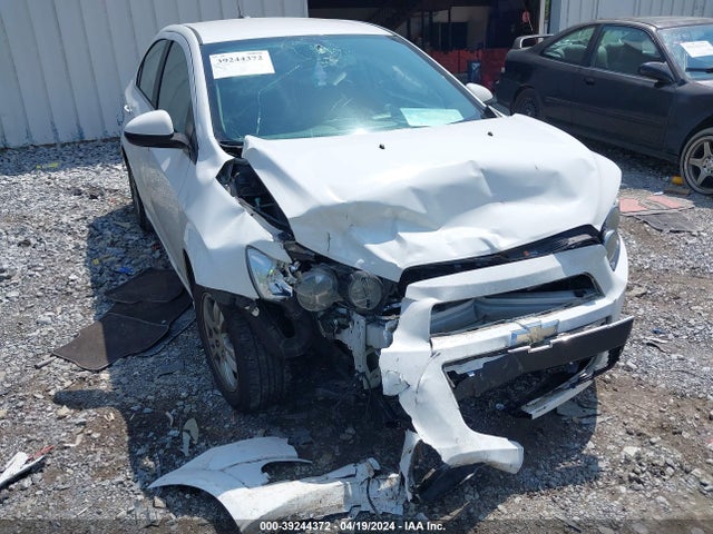 Chevrolet Sonic Lt Auto 2016 1G1JC5SH3G4112587 Image 6