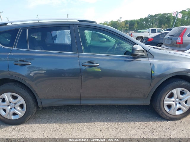 Toyota RAV4 LE 2015 JTMZFREV0FD054270 Image 13