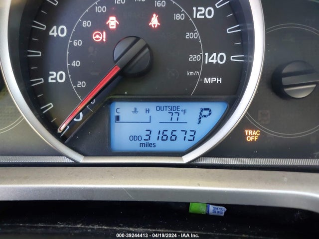 Toyota RAV4 LE 2015 JTMZFREV0FD054270 Image 7