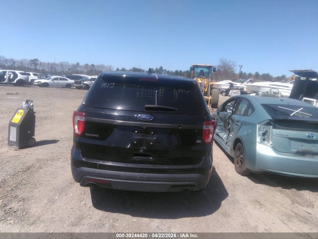 Ford Utility Police Interceptor 2016 1FM5K8AR2GGB53911 Image 16