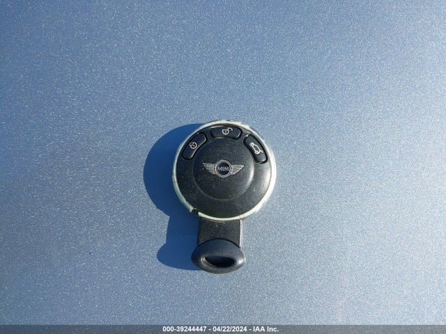 2010 MINI COOPER CLUBMAN WMWML3C51ATX51901 Photo 10