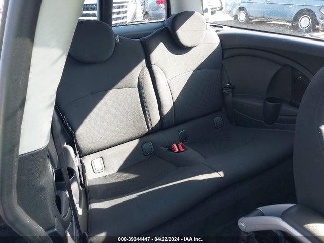 2010 MINI COOPER CLUBMAN WMWML3C51ATX51901 Photo 7