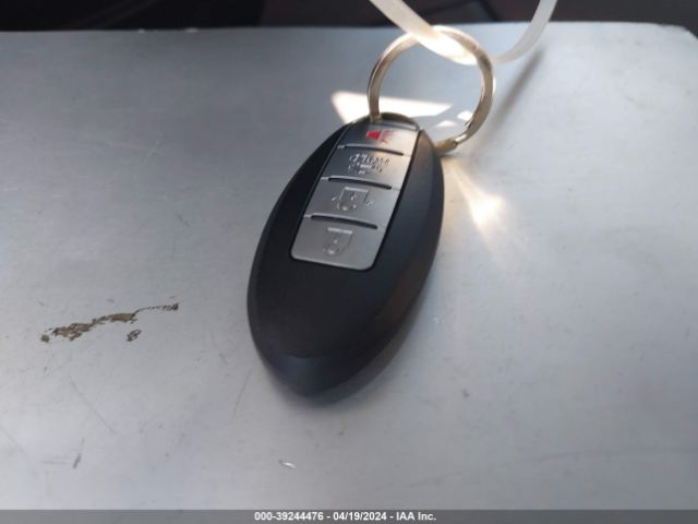 3N1CN8EV3LL838776 Nissan Versa Sv Xtronic Cvt