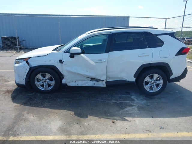 Toyota Rav4 Xle 2021 2T3W1RFV4MC135824 Image 14