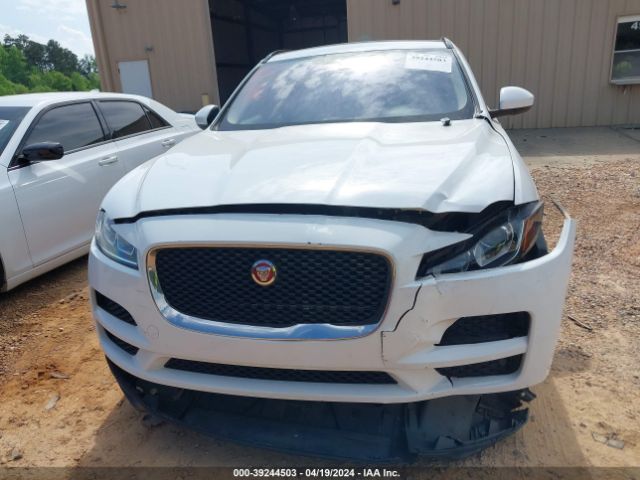 SADCJ2FX0JA280674 Jaguar F-pace 25t Premium
