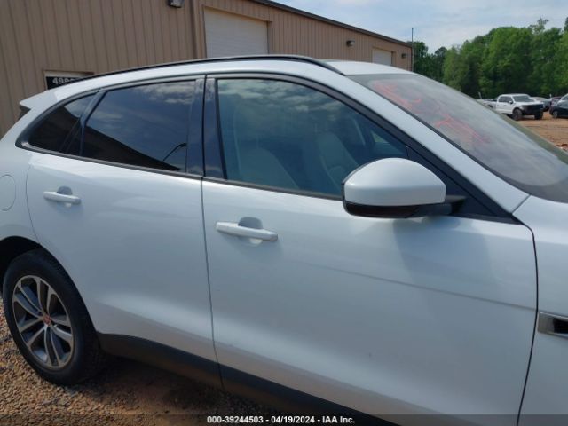 SADCJ2FX0JA280674 Jaguar F-pace 25t Premium