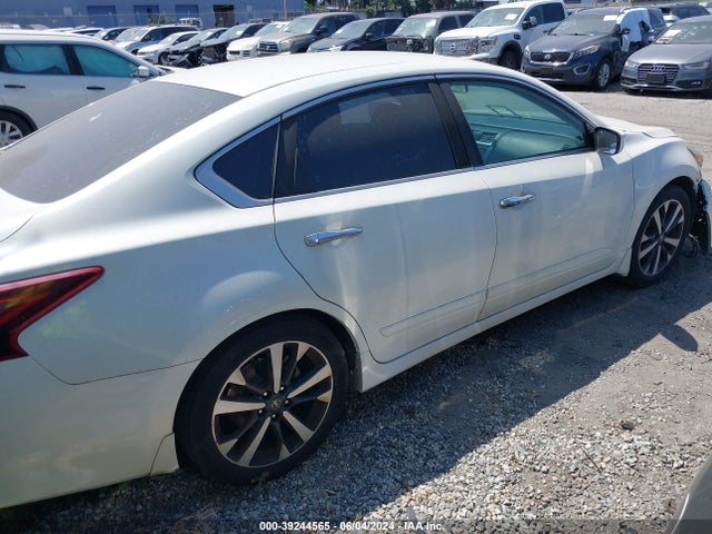Nissan Altima 2.5 Sr 2017 1N4AL3AP5HN318094 Image 4