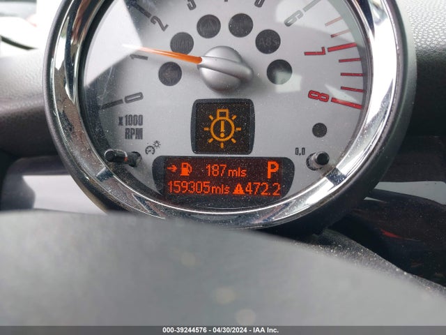 2010 MINI COOPER WMWMF3C53ATZ64940 Photo 6