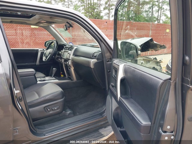 Toyota 4runner Sr5 Premium 2016 JTEZU5JR7G5147978 Image 5