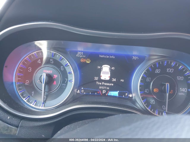 2C3CCAKG9FH923249 Chrysler 300c Awd