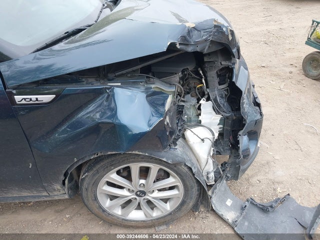 KIA SOUL + 2017 KNDJP3A58H7440840 Image 6