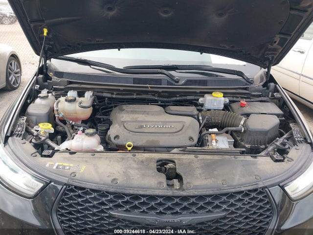 Chrysler Pacifica Hybrid Touring L 2022 2C4RC1L73NR173764 Image 10