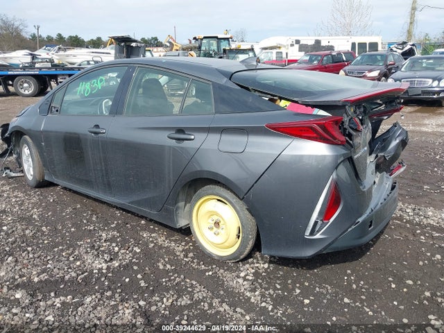 Toyota Prius Prime Plus 2018 JTDKARFP7J3081920 Image 3