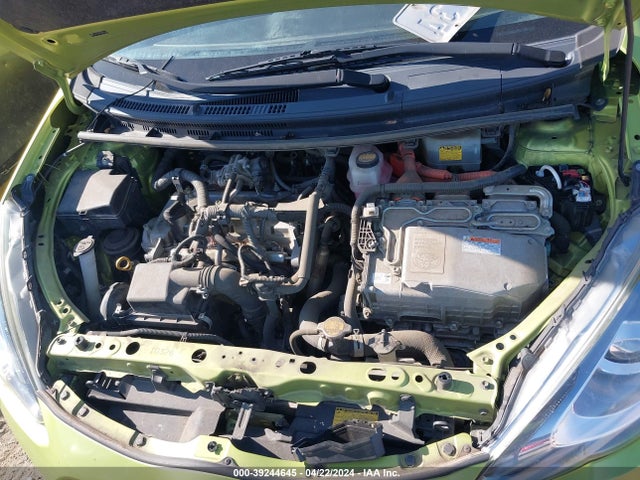 Toyota Prius C Two 2015 JTDKDTB39F1091665 Image 10