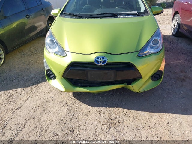 Toyota Prius C Two 2015 JTDKDTB39F1091665 Image 6