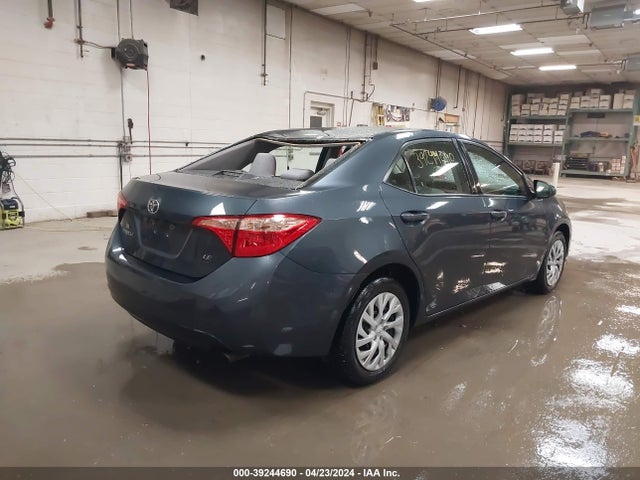 Toyota COROLLA LE 2018 2T1BURHEXJC060764 Image 4