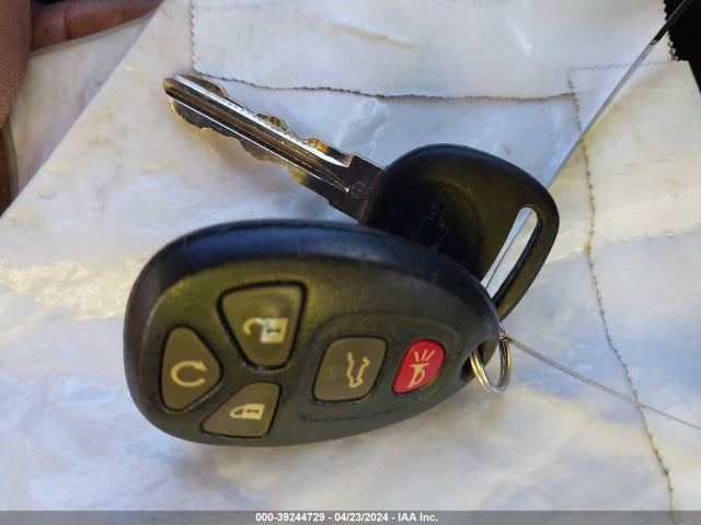 Продажа на аукционе авто 2016 Chevrolet Traverse 2lt, vin: 1GNKVHKD8GJ116549, номер лота: 39244729