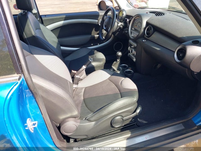 2009 MINI COOPER S WMWMF73519TT98523 Photo 4