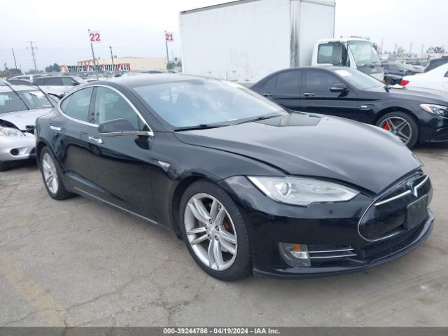 2013 Tesla Model S მანქანა იყიდება აუქციონზე, vin: 5YJSA1CG6DFP27526, აუქციონის ნომერი: 39244786
