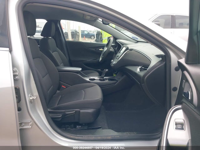 Chevrolet MALIBU LT 2018 1G1ZD5ST3JF276034 Image 5