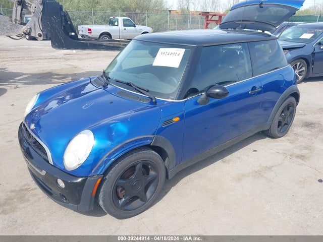 2006 MINI COOPER WMWRC33516TK68177 Photo 1