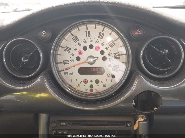 2006 MINI COOPER WMWRC33516TK68177 Photo 6