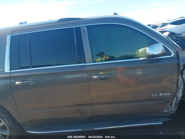 Chevrolet Suburban 1500 Ltz 2015 1GNSCKKC8FR691406 Image 13