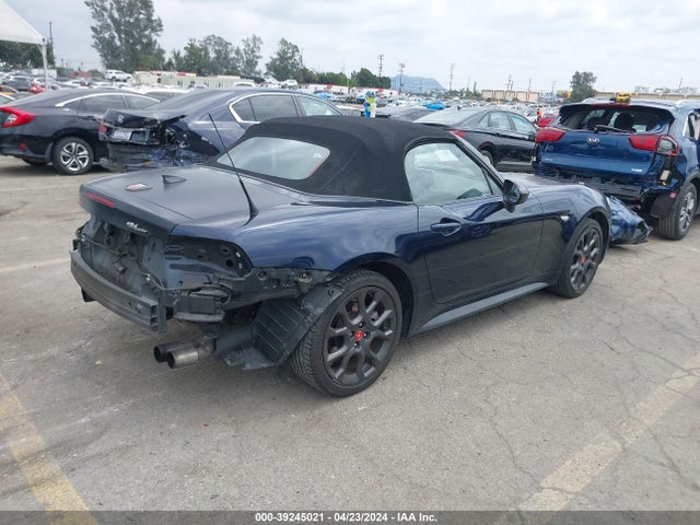 2018 FIAT 124 SPIDER JC1NFAEK6J0138144 Photo 3