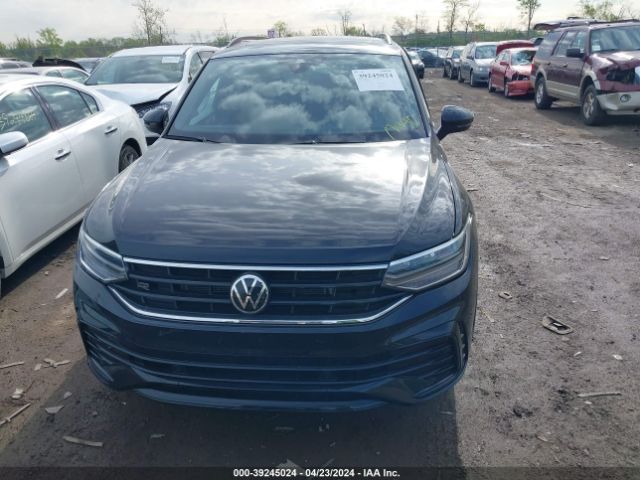 3VV8B7AXXNM063128 Volkswagen Tiguan 2.0t Se R-line Black