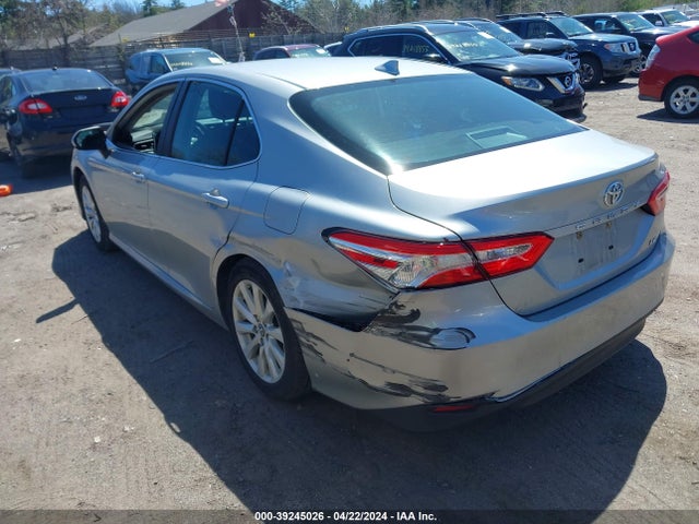 Toyota CAMRY LE 2020 4T1C11AK3LU343877 Image 3