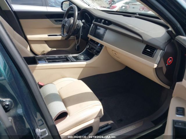 SAJBD4BVXGCY22473 Jaguar Xf 35t Premium