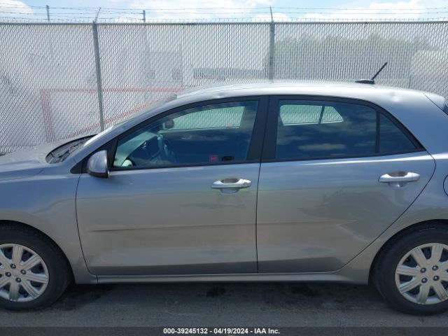 3KPA25AD9ME420821 KIA Rio 5-door S