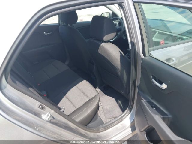 3KPA25AD9ME420821 KIA Rio 5-door S