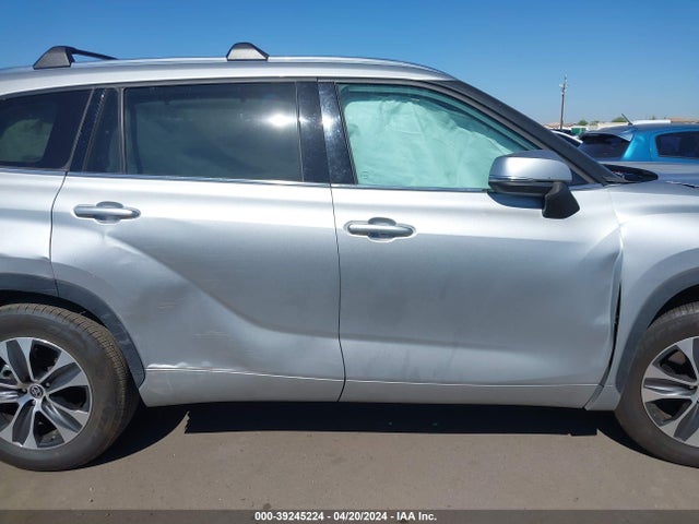 Toyota Highlander Xle 2021 5TDHZRAH3MS532153 Image 14