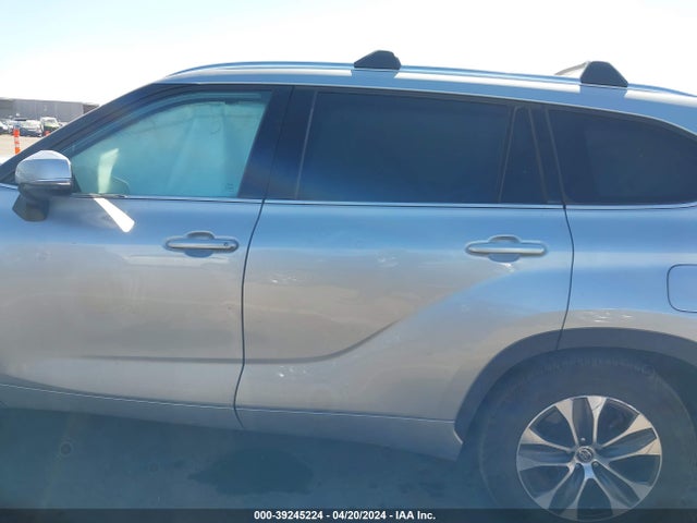 Toyota Highlander Xle 2021 5TDHZRAH3MS532153 Image 15