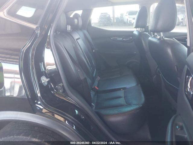 JN1BJ1CP2HW035574 Nissan Rogue Sport Sl
