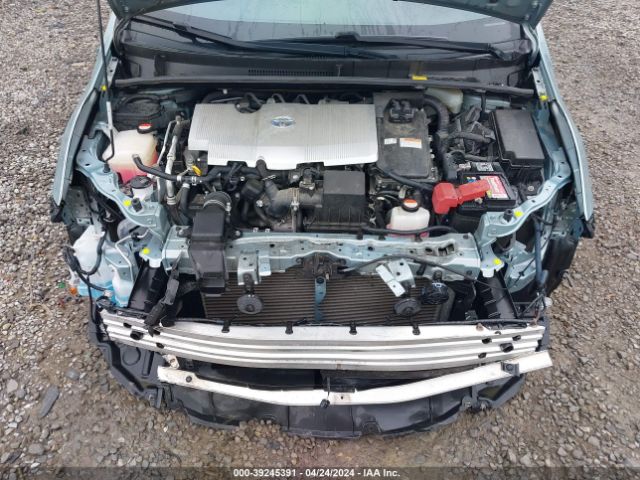 JTDKARFU6G3504176 Toyota Prius Three Touring