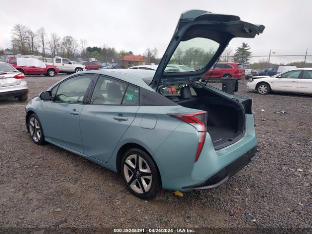 JTDKARFU6G3504176 Toyota Prius Three Touring