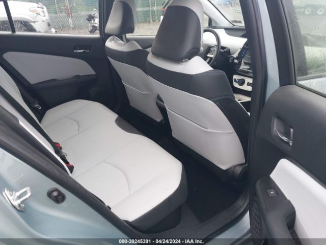 JTDKARFU6G3504176 Toyota Prius Three Touring