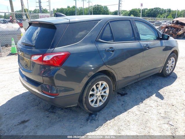 Chevrolet EQUINOX LS 2018 2GNAXHEV8J6300422 Image 4