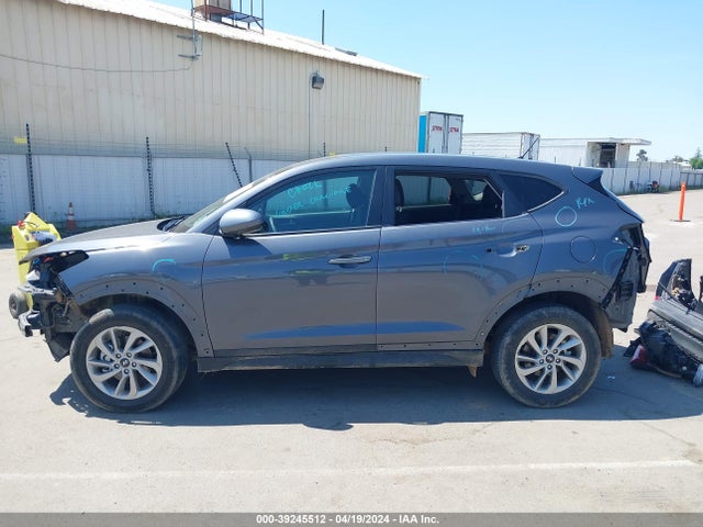 Hyundai TUCSON SE 2018 KM8J23A4XJU811053 Image 15