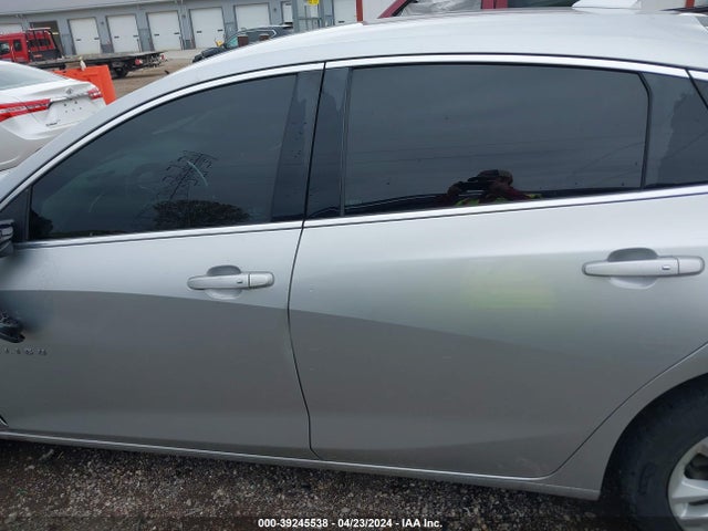 Chevrolet MALIBU LT 2018 1G1ZD5ST0JF236042 Image 14