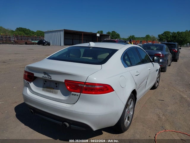2017 JAGUAR XE SAJAR4BG6HA973533 Photo 3