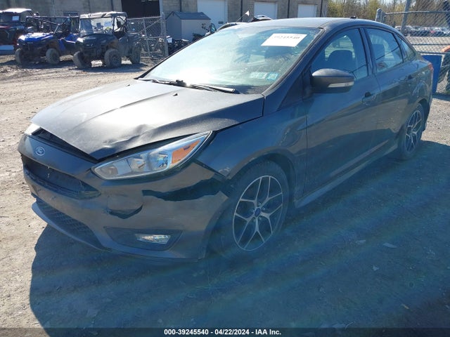 Ford FOCUS SE 2015 1FADP3FEXFL310817 Image 2