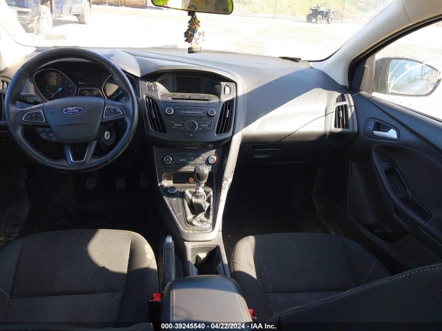Ford FOCUS SE 2015 1FADP3FEXFL310817 Image 5