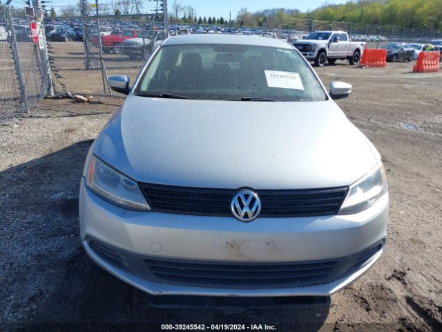 3VWD17AJ2EM429026 Volkswagen Jetta 1.8t Se