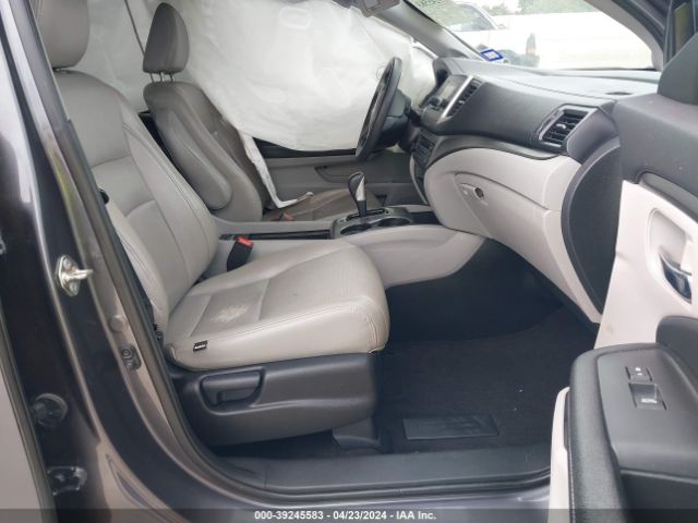 5FPYK2F49HB008203 Honda Ridgeline Rts